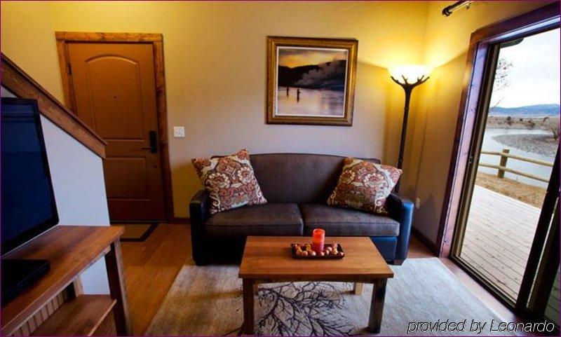Yellowstone Valley Lodge, Ascend Hotel Collection Pray Exterior photo