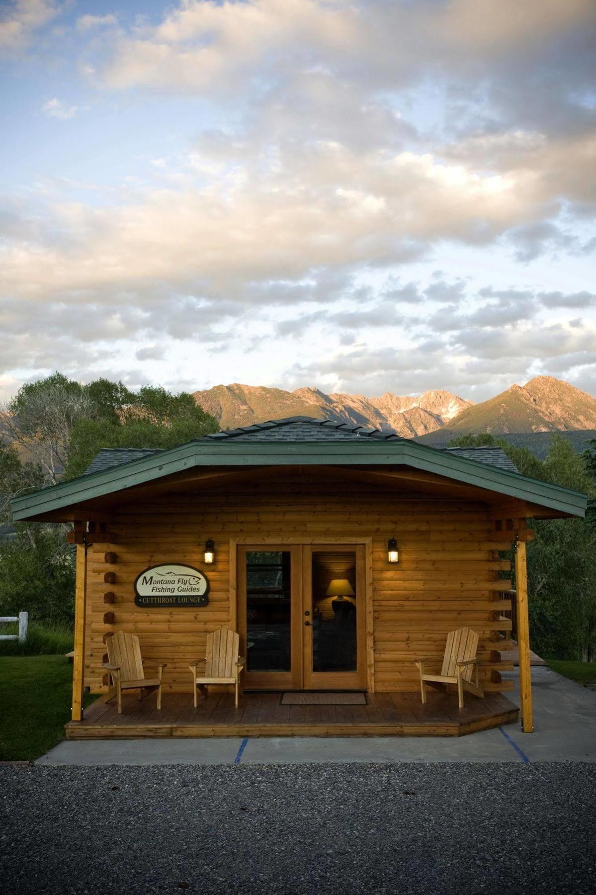 Yellowstone Valley Lodge, Ascend Hotel Collection Pray Exterior photo